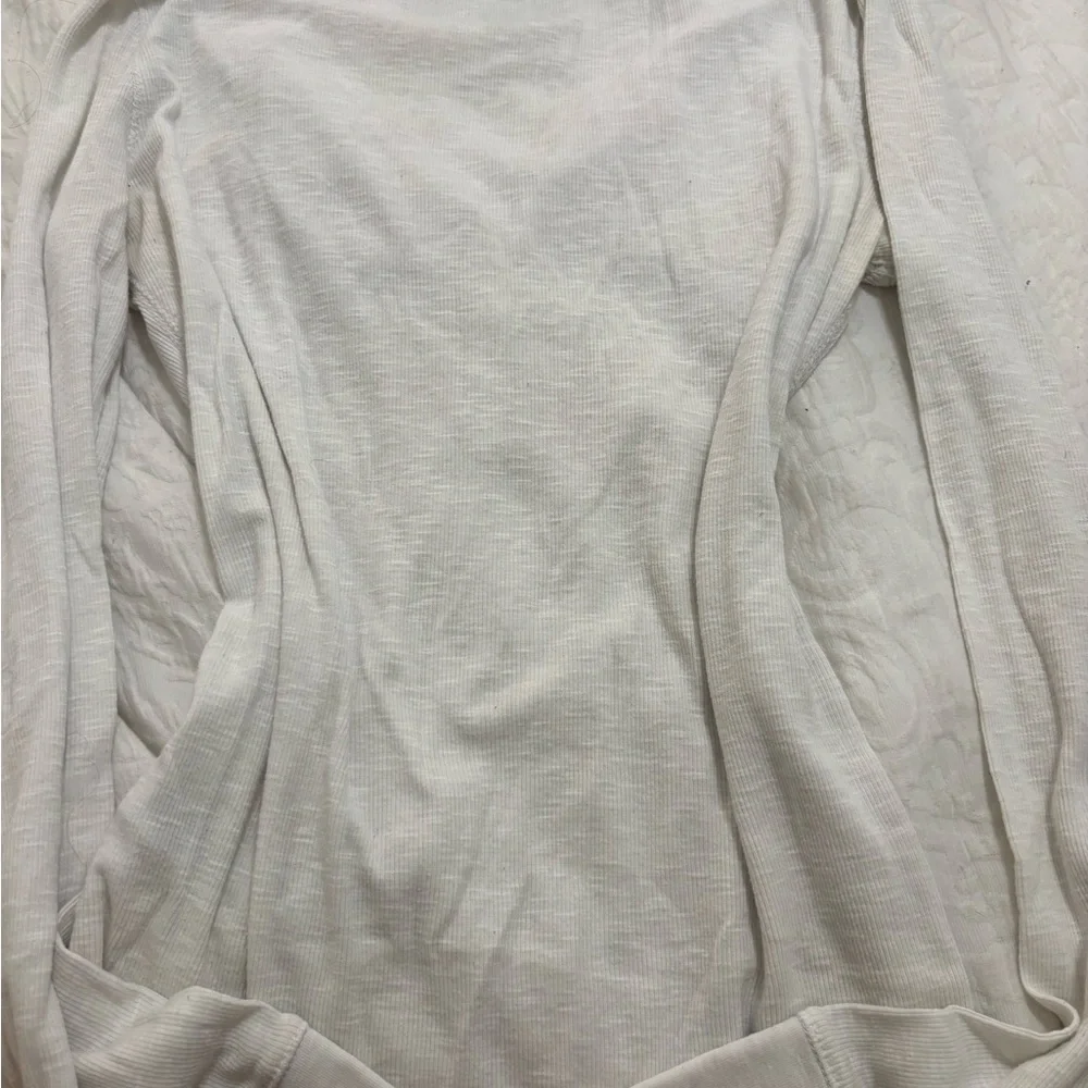 Aeropostale White and Pink Ribbed Top - Picture 3 of 4